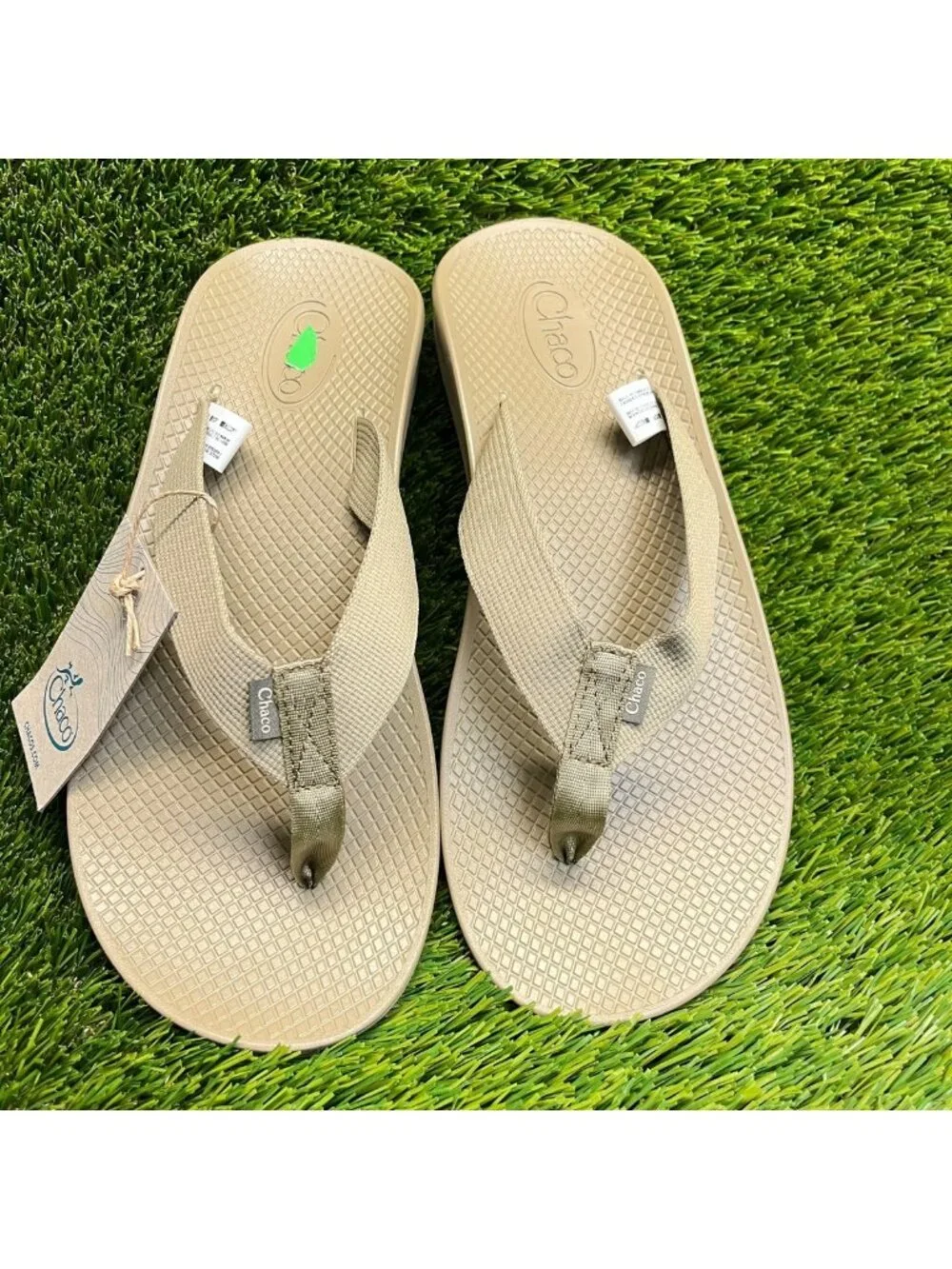 Chaco Classic Flip Flop Mens Size 10 Khaki Tan Beach Outdoor Thong Sandals